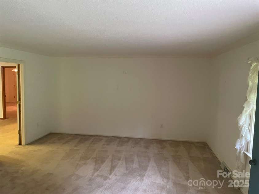 281 Schoolside Drive, Rock Hill, SC 29730.  MLS# CAR4288463, YatesRealty ID 30577. 