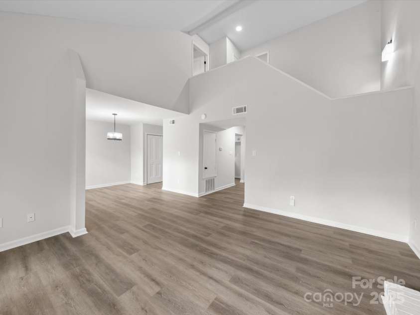 11222 Carmel Chace Drive, Charlotte, NC 28226.  MLS# CAR4277252, YatesRealty ID 30578. 