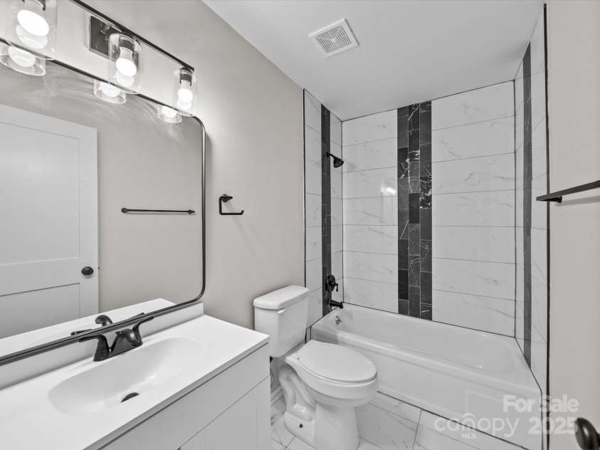 11222 Carmel Chace Drive, Charlotte, NC 28226.  MLS# CAR4277252, YatesRealty ID 30578. 