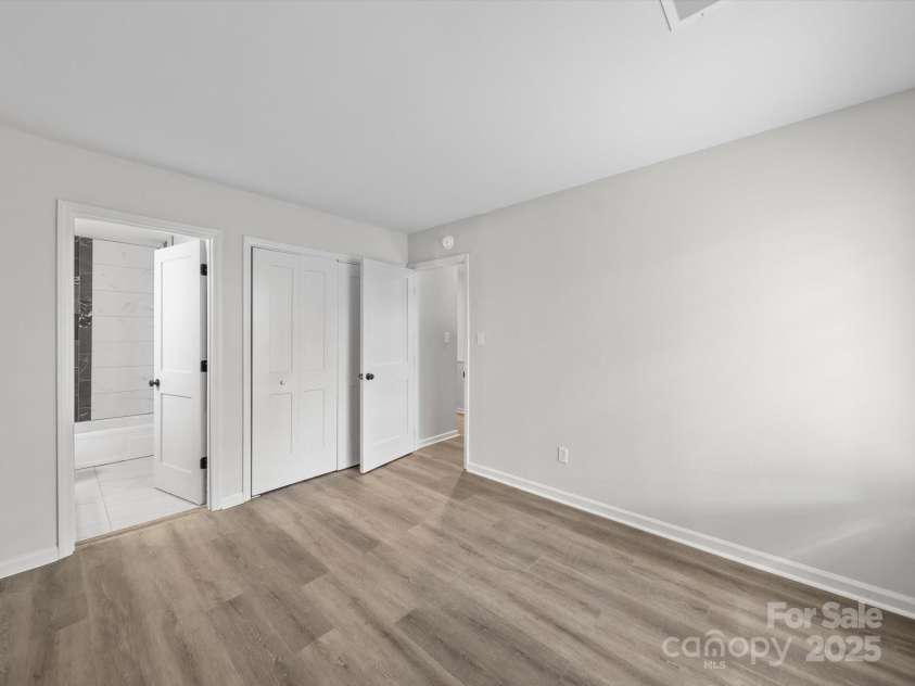 11222 Carmel Chace Drive, Charlotte, NC 28226.  MLS# CAR4277252, YatesRealty ID 30578. 