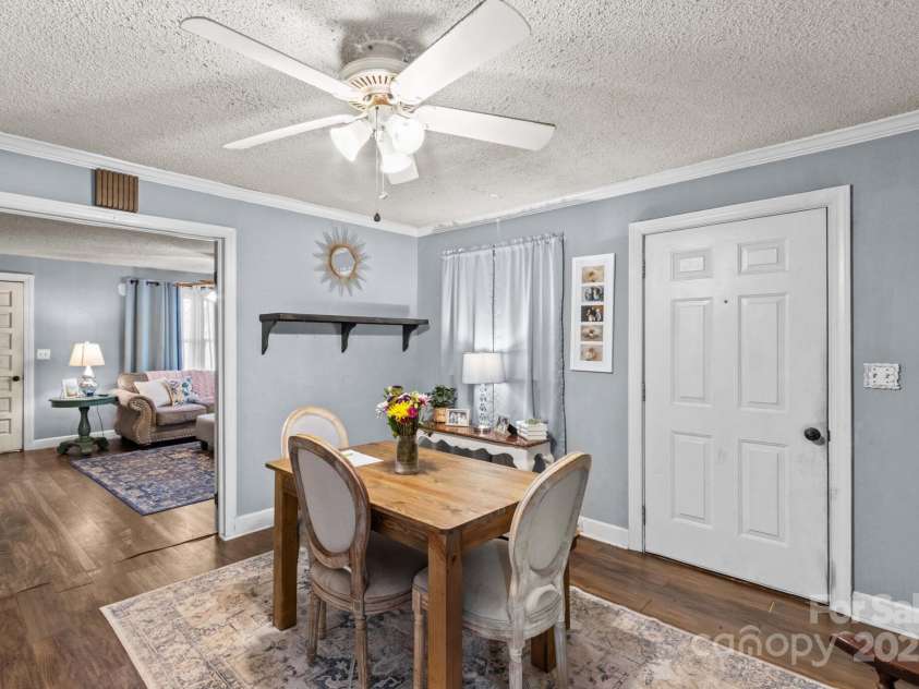 131 Loop Street, Mocksville, NC 27028.  MLS# CAR4325001, YatesRealty ID 3058. 