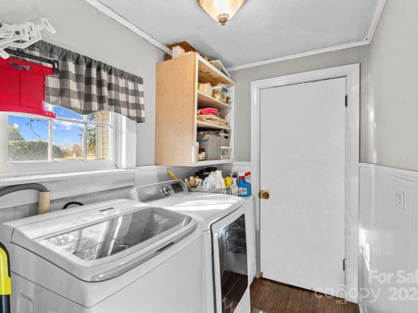 131 Loop Street, Mocksville, NC 27028.  MLS# CAR4325001, YatesRealty ID 3058. 