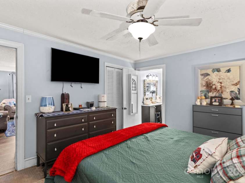 131 Loop Street, Mocksville, NC 27028.  MLS# CAR4325001, YatesRealty ID 3058. 