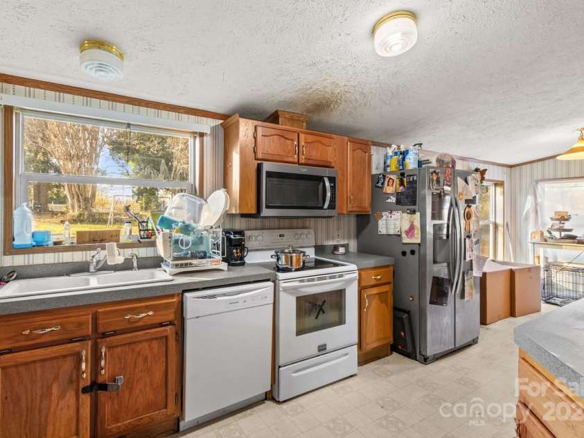 131 Loop Street, Mocksville, NC 27028.  MLS# CAR4325001, YatesRealty ID 3058. 