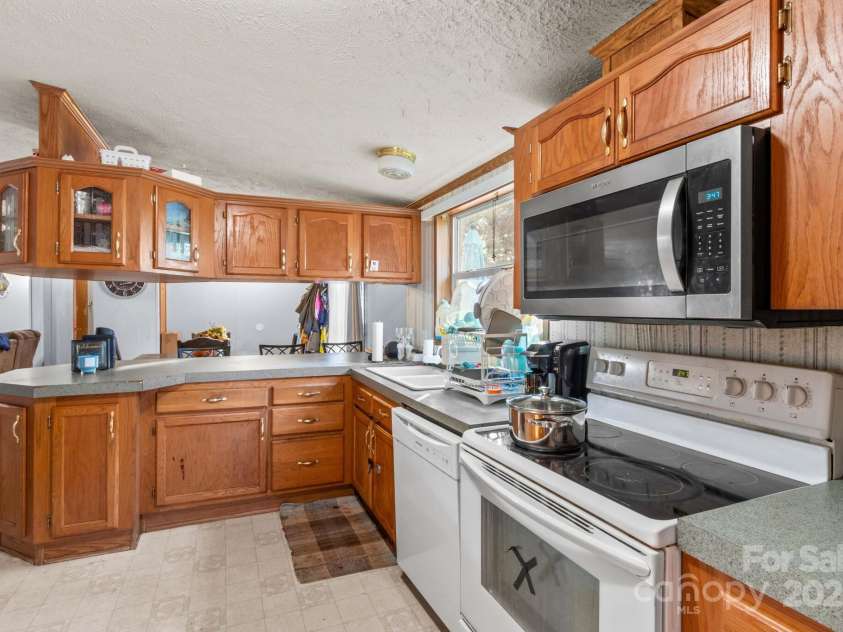 131 Loop Street, Mocksville, NC 27028.  MLS# CAR4325001, YatesRealty ID 3058. 