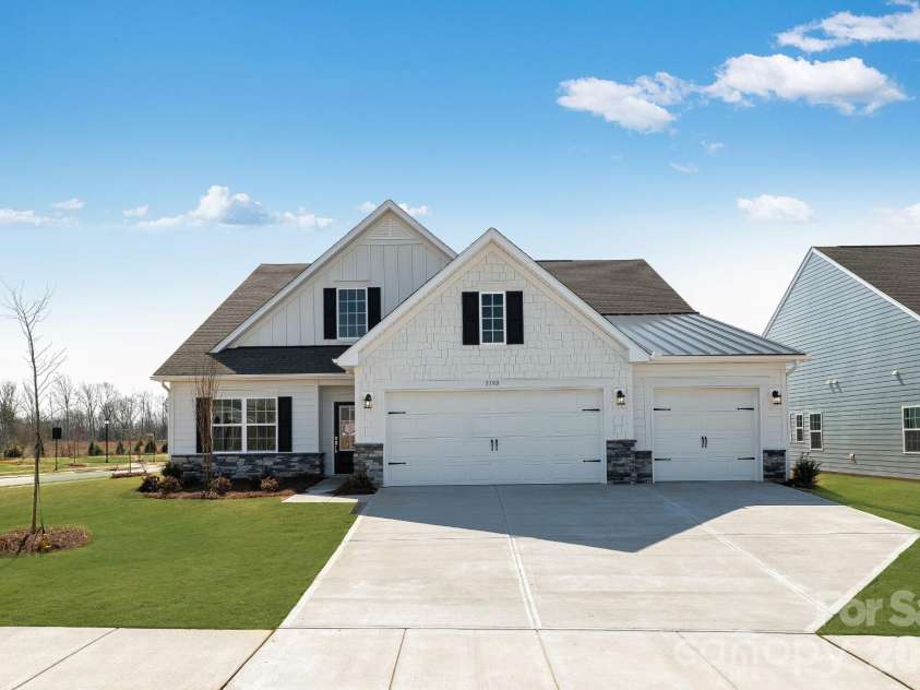 5390 Redbud Road, Lancaster, SC 29720.  MLS# CAR4393793, YatesRealty ID 30580. 