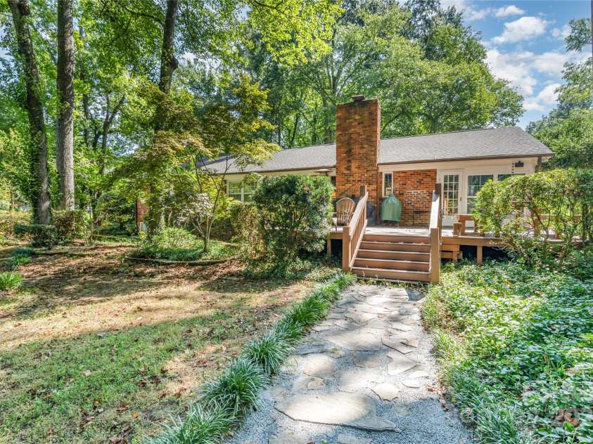 5811 Doncaster Drive, Charlotte, NC 28211.  MLS# CAR4281754, YatesRealty ID 30581. Back of the house