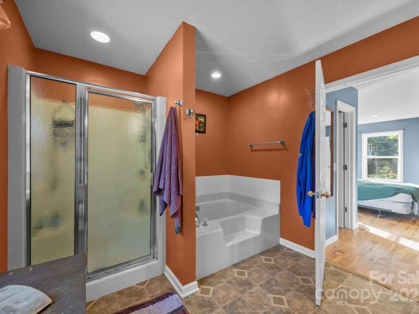 55 Pine Bluff Road, Black Mountain, NC 28792.  MLS# CAR4289403, YatesRealty ID 30583. 