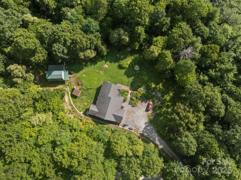 55 Pine Bluff Road, Black Mountain, NC 28792.  MLS# CAR4289403, YatesRealty ID 30583. 