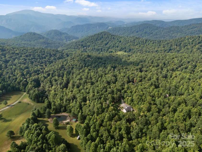 55 Pine Bluff Road, Black Mountain, NC 28792.  MLS# CAR4289403, YatesRealty ID 30583. 