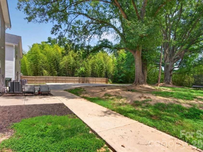 712-714 Evening Shade Lane, Gastonia, NC 28052.  MLS# CAR4393690, YatesRealty ID 30583. 