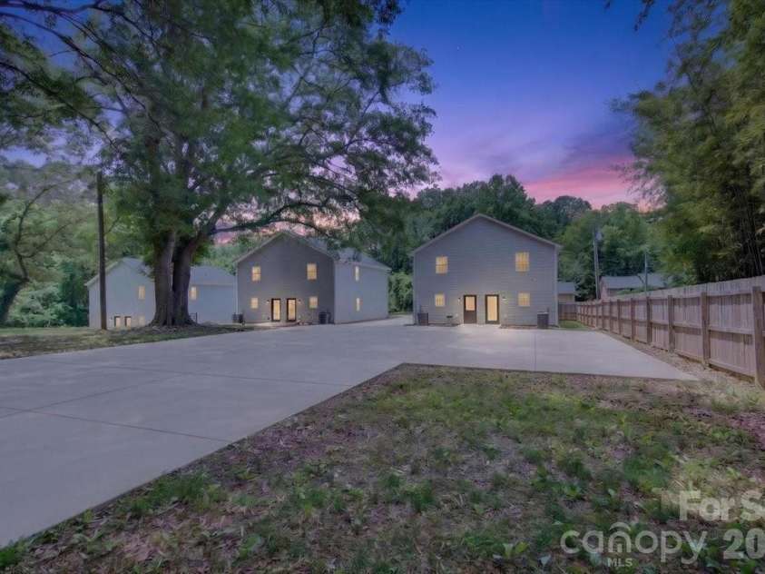 712-714 Evening Shade Lane, Gastonia, NC 28052.  MLS# CAR4393690, YatesRealty ID 30583. 