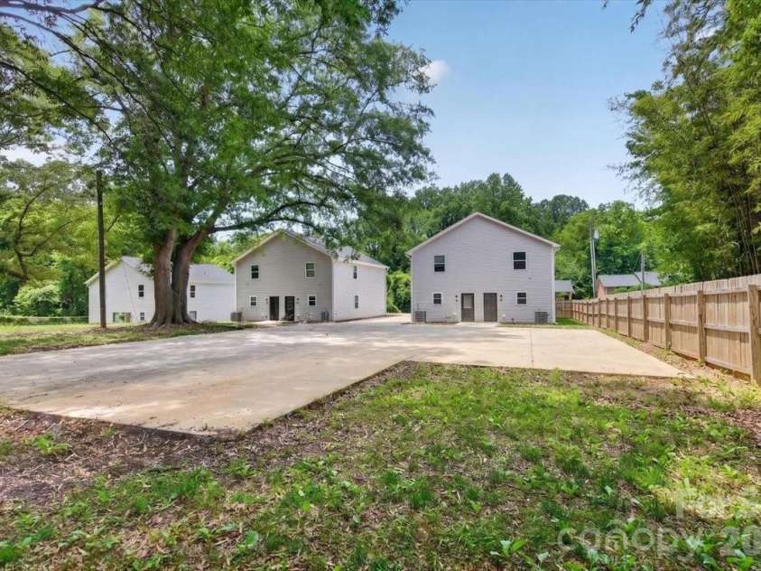 712-714 Evening Shade Lane, Gastonia, NC 28052.  MLS# CAR4393690, YatesRealty ID 30583. 