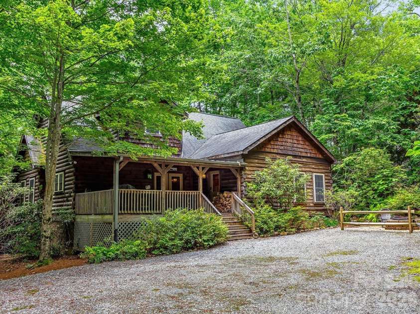 250 Fairway Drive, Lake Toxaway, NC 28747.  MLS# CAR4393346, YatesRealty ID 30586. 