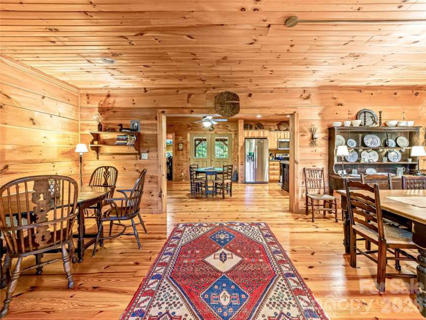 250 Fairway Drive, Lake Toxaway, NC 28747.  MLS# CAR4393346, YatesRealty ID 30586. 