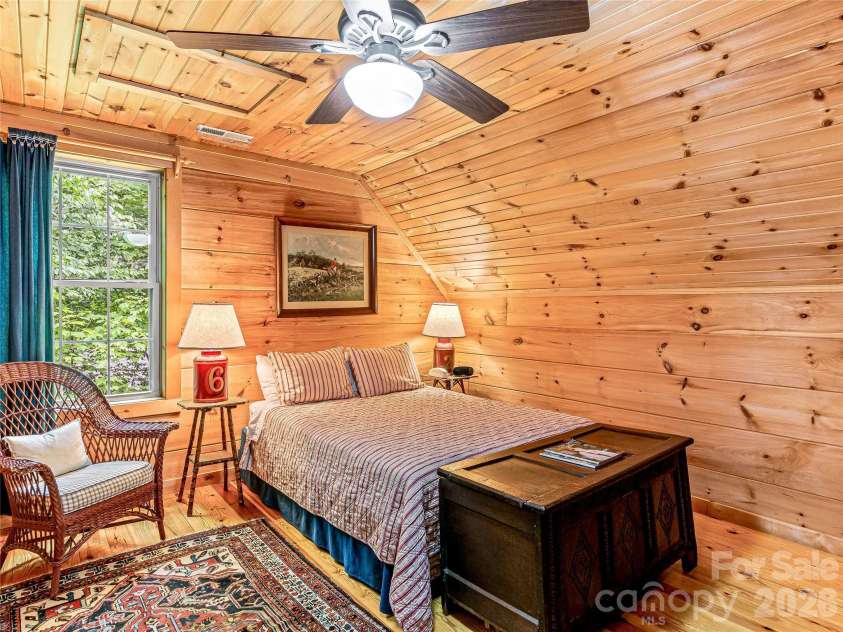 250 Fairway Drive, Lake Toxaway, NC 28747.  MLS# CAR4393346, YatesRealty ID 30586. 