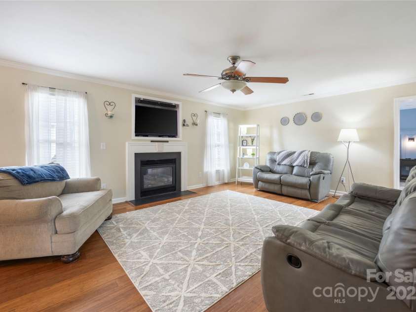 224 Royalton Road, Mooresville, NC 28115.  MLS# CAR4286656, YatesRealty ID 30587. 