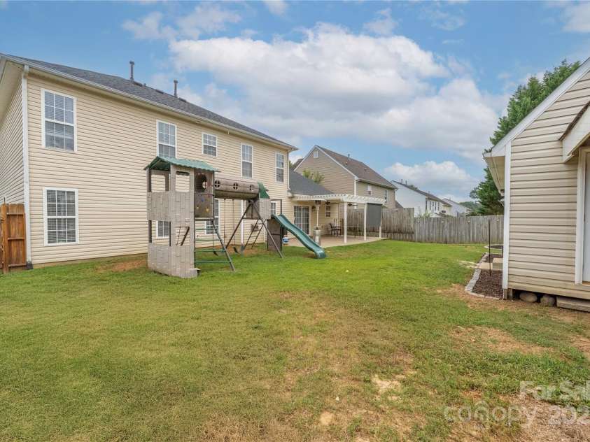 224 Royalton Road, Mooresville, NC 28115.  MLS# CAR4286656, YatesRealty ID 30587. 