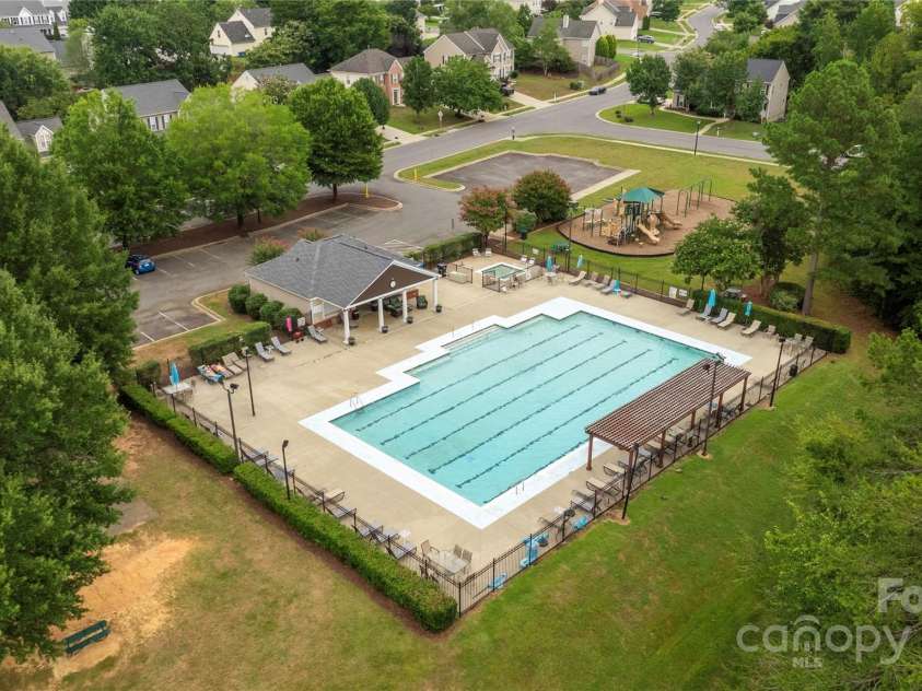 224 Royalton Road, Mooresville, NC 28115.  MLS# CAR4286656, YatesRealty ID 30587. 