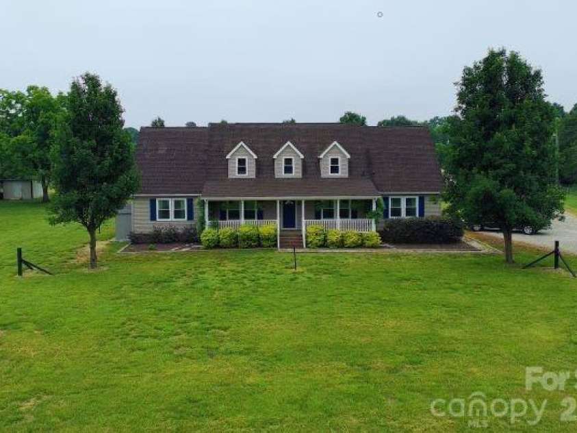 577 Redwood Road, Rock Hill, SC 29730.  MLS# CAR4393106, YatesRealty ID 30587. 