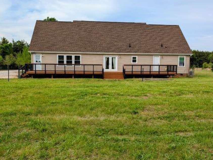 577 Redwood Road, Rock Hill, SC 29730.  MLS# CAR4393106, YatesRealty ID 30587. 