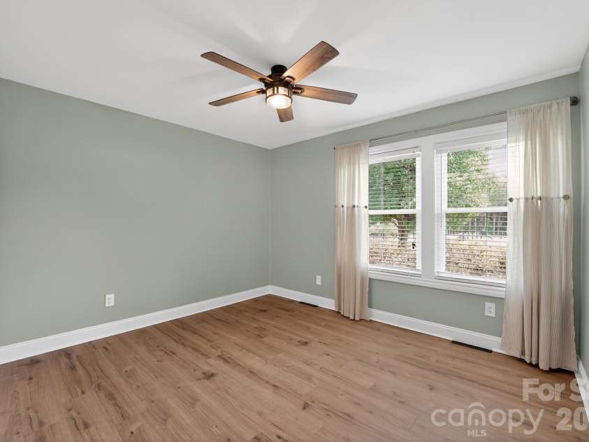 577 Redwood Road, Rock Hill, SC 29730.  MLS# CAR4393106, YatesRealty ID 30587. 