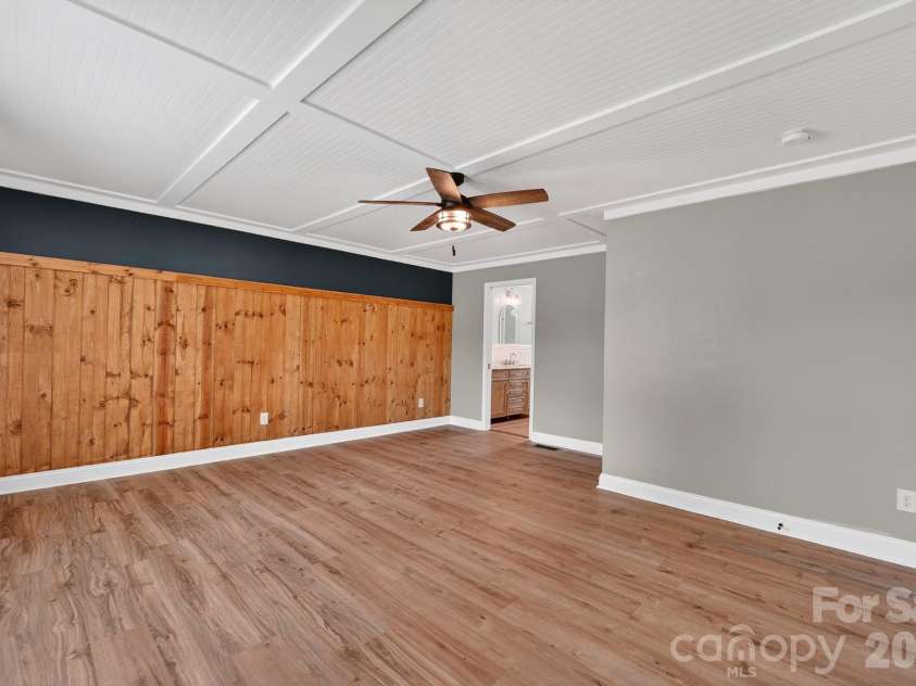 577 Redwood Road, Rock Hill, SC 29730.  MLS# CAR4393106, YatesRealty ID 30587. 