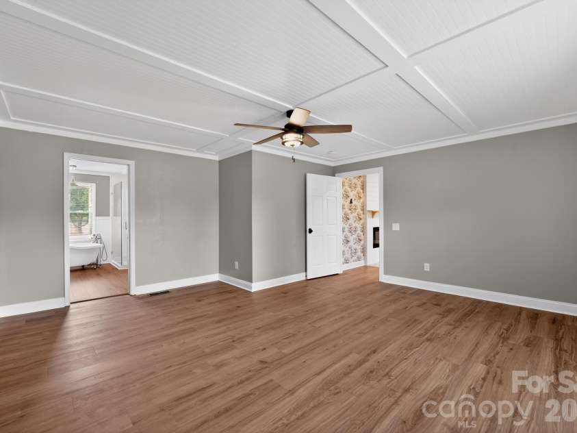 577 Redwood Road, Rock Hill, SC 29730.  MLS# CAR4393106, YatesRealty ID 30587. 