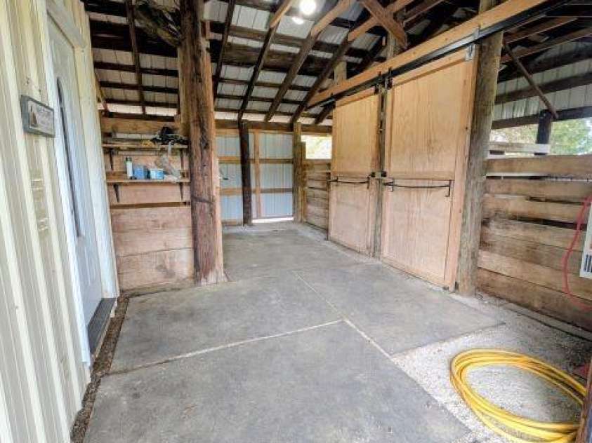 577 Redwood Road, Rock Hill, SC 29730.  MLS# CAR4393106, YatesRealty ID 30587. 