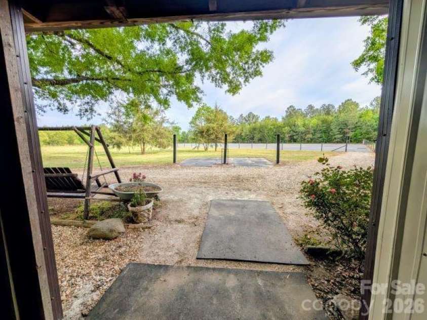 577 Redwood Road, Rock Hill, SC 29730.  MLS# CAR4393106, YatesRealty ID 30587. 