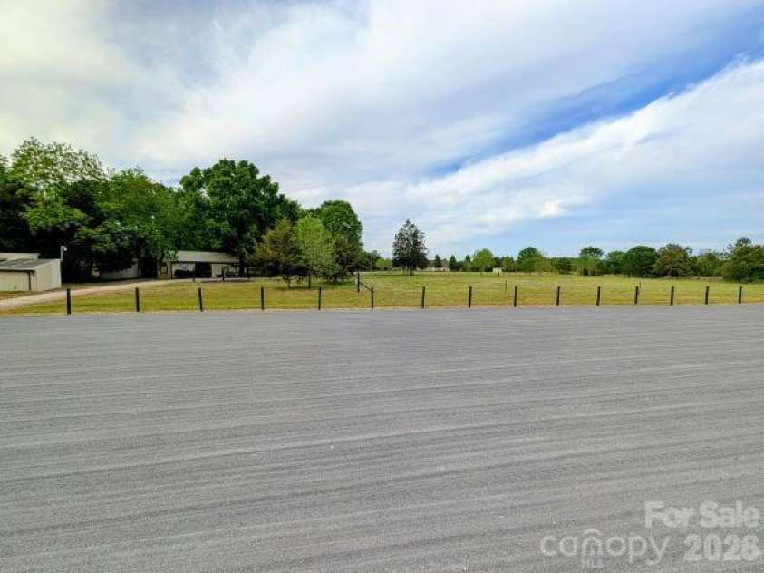 577 Redwood Road, Rock Hill, SC 29730.  MLS# CAR4393106, YatesRealty ID 30587. 