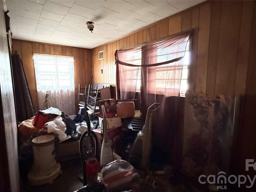 416 Martin Street, Shelby, NC 28150.  MLS# CAR4393918, YatesRealty ID 30589. 