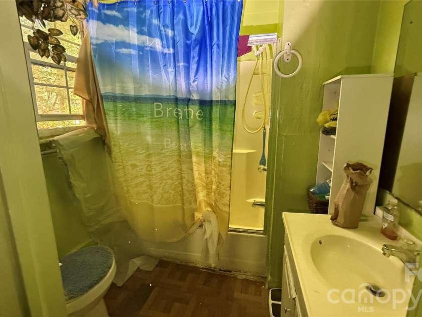 416 Martin Street, Shelby, NC 28150.  MLS# CAR4393918, YatesRealty ID 30589. 