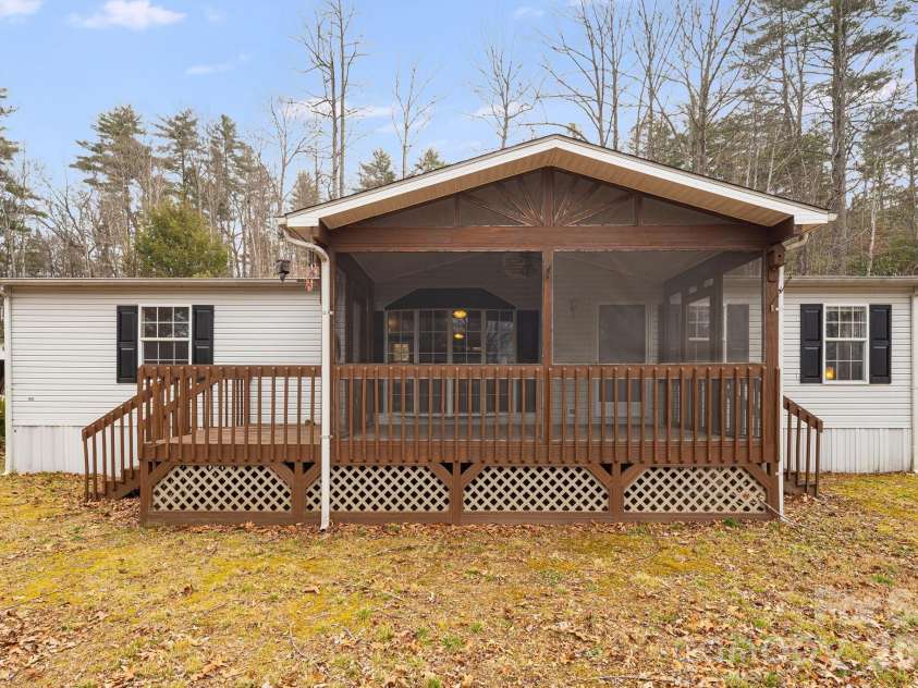 106 Avian Court, Brevard, NC 28712.  MLS# CAR4341571, YatesRealty ID 3059. 