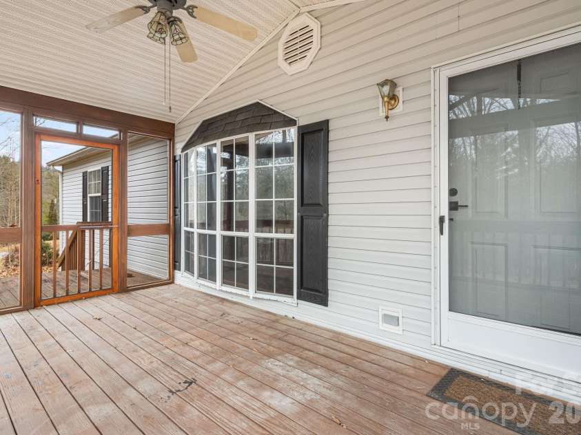 106 Avian Court, Brevard, NC 28712.  MLS# CAR4341571, YatesRealty ID 3059. 