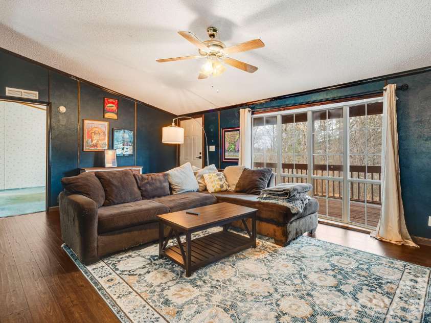 106 Avian Court, Brevard, NC 28712.  MLS# CAR4341571, YatesRealty ID 3059. 