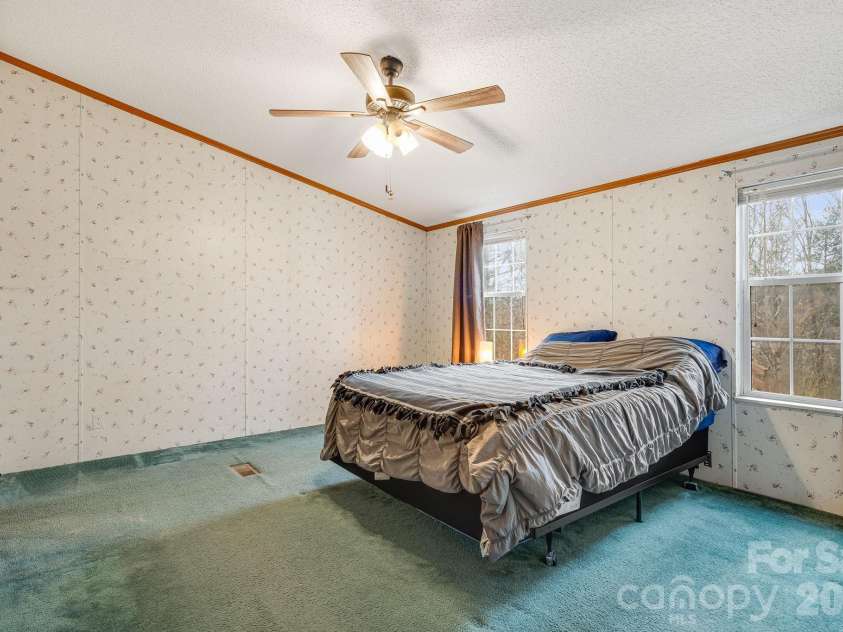 106 Avian Court, Brevard, NC 28712.  MLS# CAR4341571, YatesRealty ID 3059. 