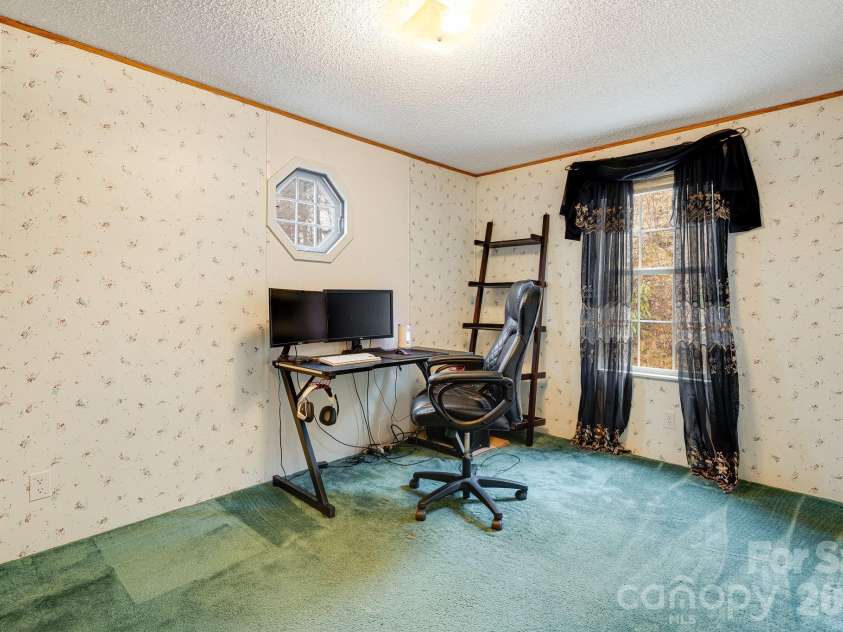 106 Avian Court, Brevard, NC 28712.  MLS# CAR4341571, YatesRealty ID 3059. 