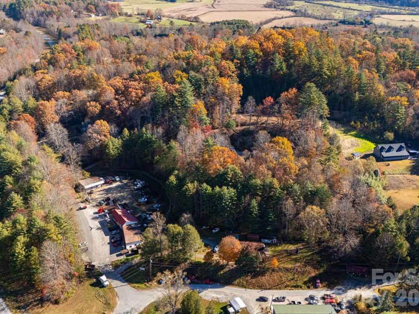 106 Avian Court, Brevard, NC 28712.  MLS# CAR4341571, YatesRealty ID 3059. 