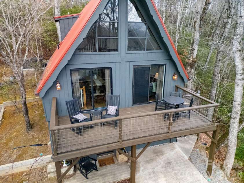 207 Unvquolad Court, Brevard, NC 28712.  MLS# CAR4349399, YatesRealty ID 3059. 