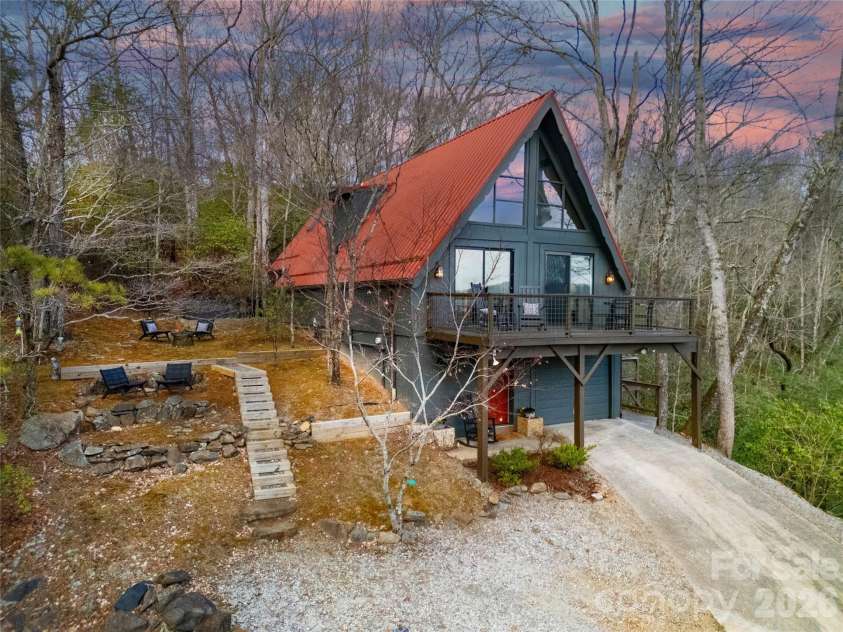 207 Unvquolad Court, Brevard, NC 28712.  MLS# CAR4349399, YatesRealty ID 3059. 