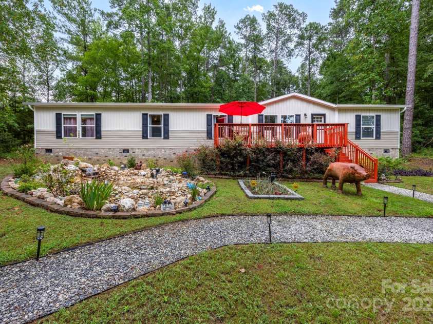11580 Wilson Boulevard, Ridgeway, SC 29130.  MLS# CAR4289903, YatesRealty ID 30591. 