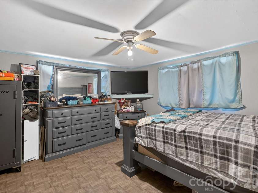 13 Murray Street, Maiden, NC 28650.  MLS# CAR4389050, YatesRealty ID 30594. 