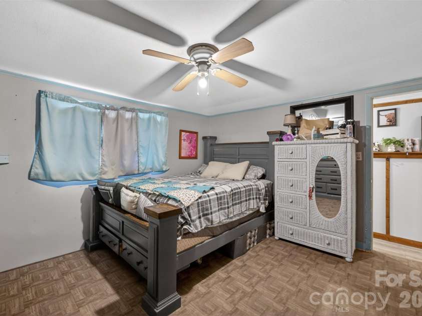 13 Murray Street, Maiden, NC 28650.  MLS# CAR4389050, YatesRealty ID 30594. 