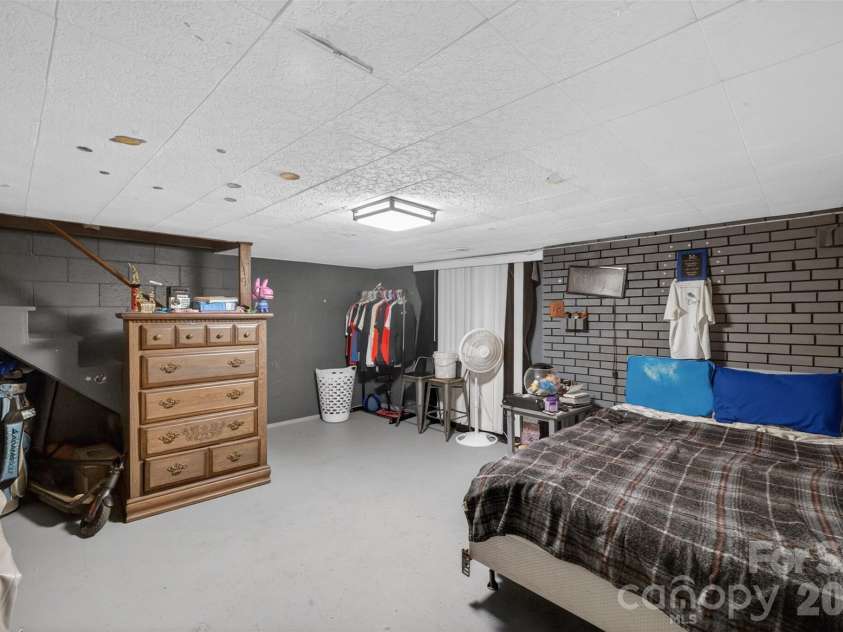 13 Murray Street, Maiden, NC 28650.  MLS# CAR4389050, YatesRealty ID 30594. 