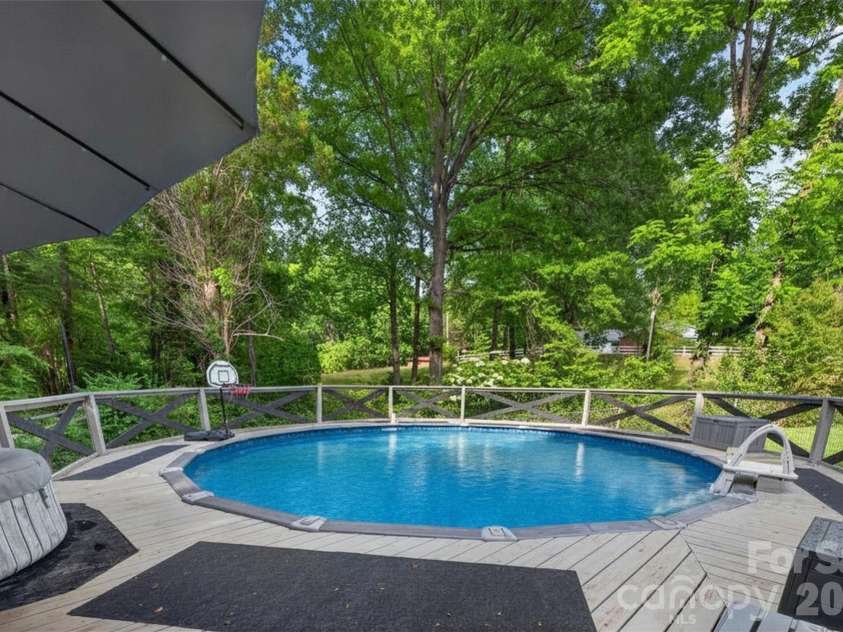 13 Murray Street, Maiden, NC 28650.  MLS# CAR4389050, YatesRealty ID 30594. 