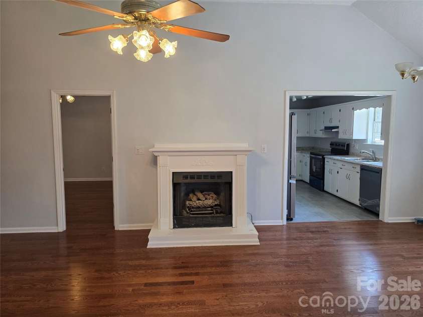 2393 Oxford Circle, Lancaster, SC 29720.  MLS# CAR4357517, YatesRealty ID 30596. 