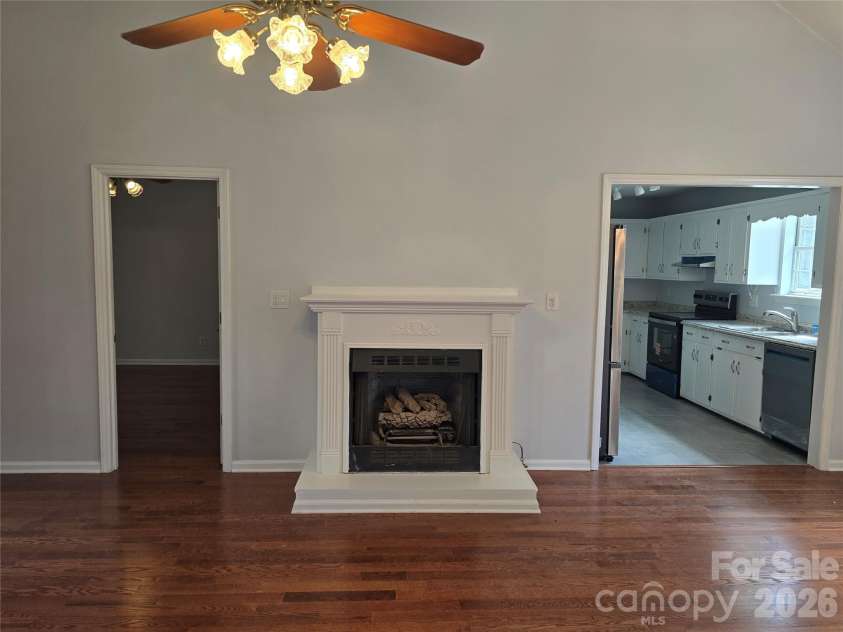 2393 Oxford Circle, Lancaster, SC 29720.  MLS# CAR4357517, YatesRealty ID 30596. 