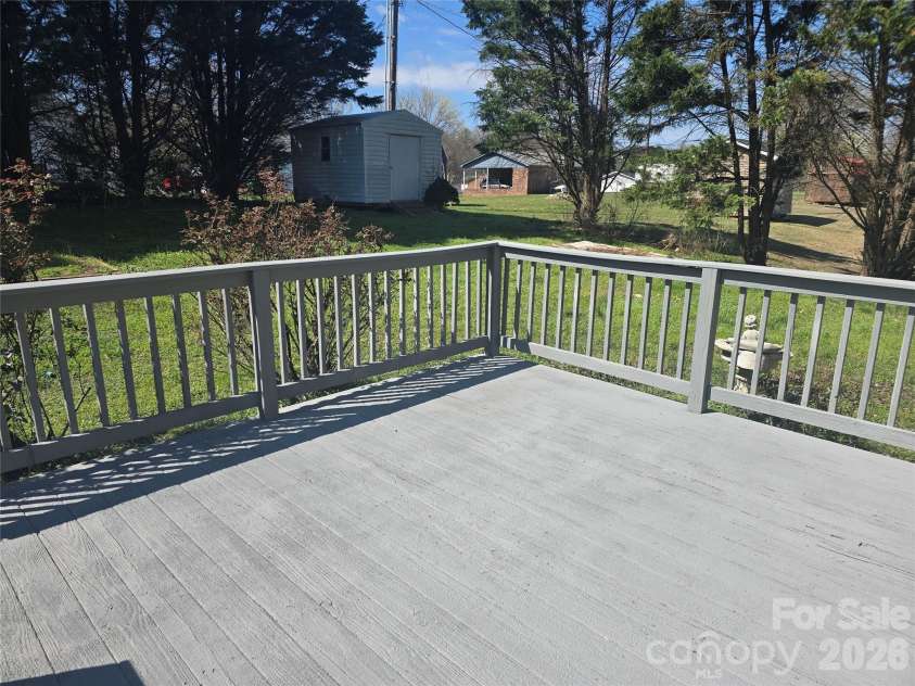 2393 Oxford Circle, Lancaster, SC 29720.  MLS# CAR4357517, YatesRealty ID 30596. 