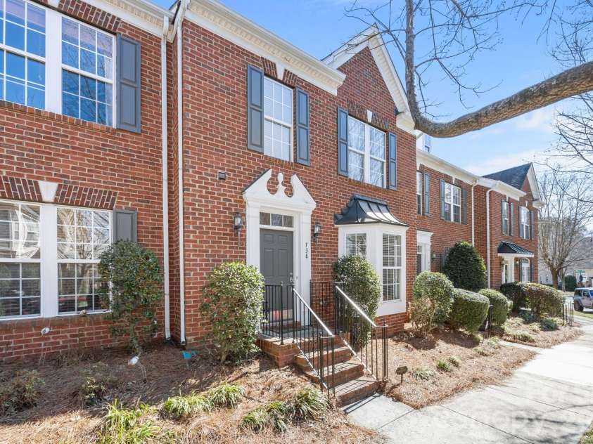 738 Naramore Street, Davidson, NC 28036.  MLS# CAR4350695, YatesRealty ID 30597. 